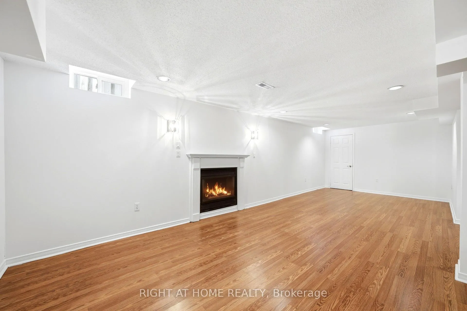 Photo 47 of 36 Ravenview Drive, Whitby, Rolling Acres — HOMEH