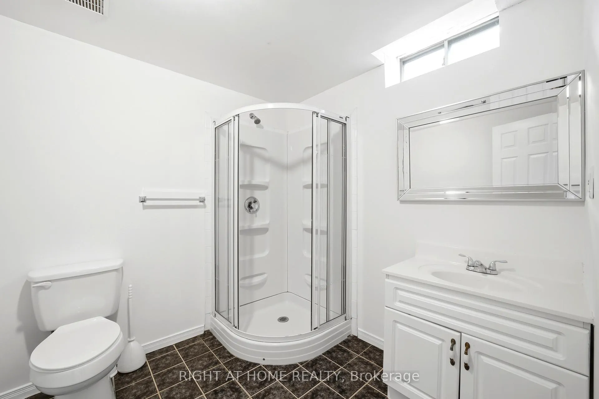 Photo 49 of 36 Ravenview Drive, Whitby, Rolling Acres — HOMEH