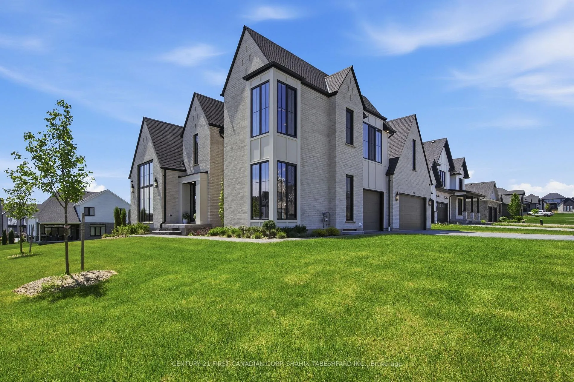 Photo 2 of 4 Edgeview Crescent, Middlesex Centre, Kilworth — HOMEH