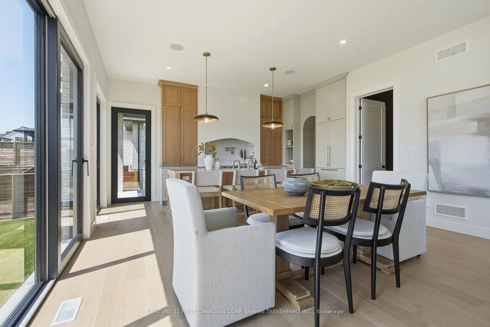 Photo 16 of 4 Edgeview Crescent, Middlesex Centre, Kilworth — HOMEH