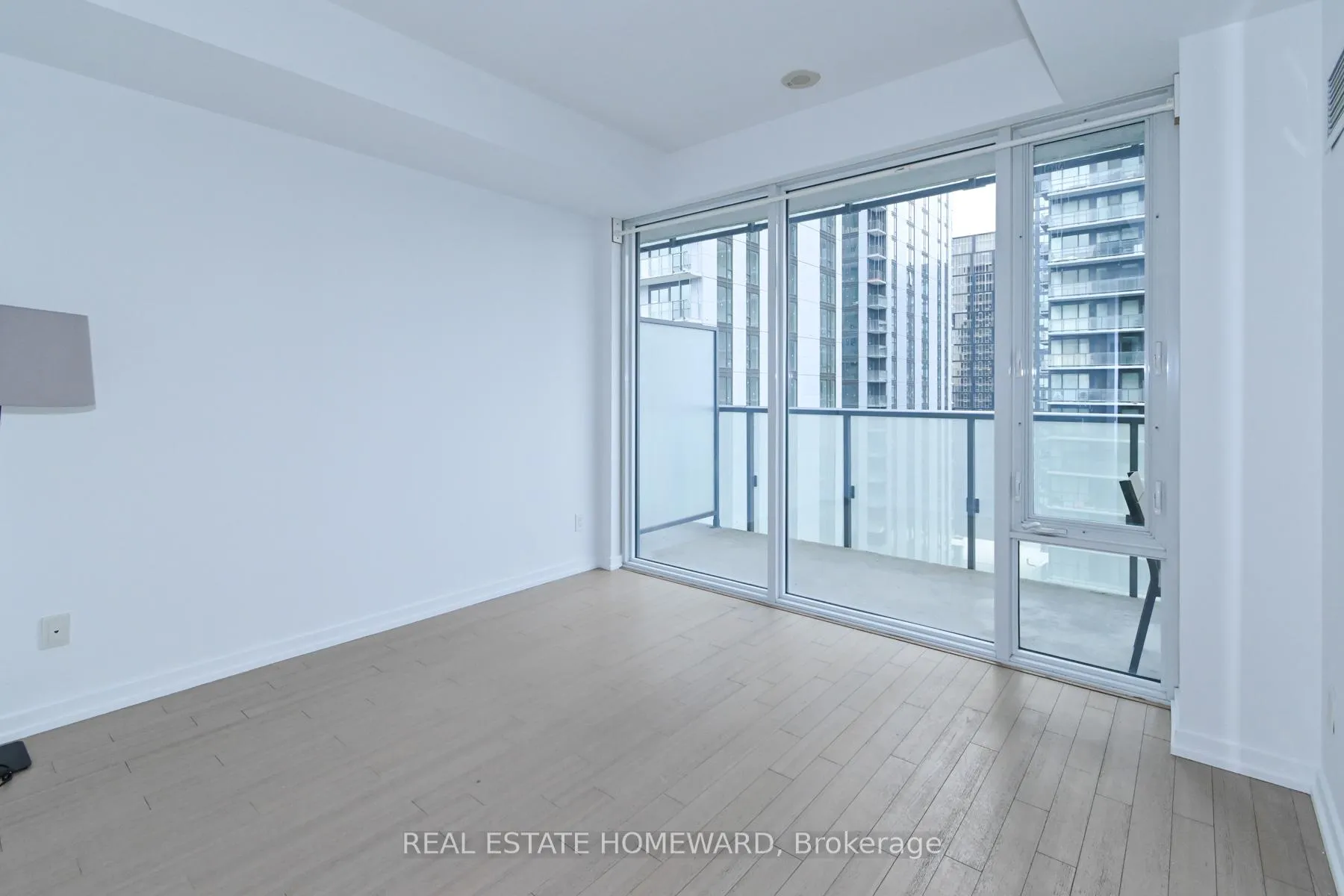 Photo 6 of Unit 3207, 101 Peter Street W, Toronto, Waterfront Communities — HOMEH