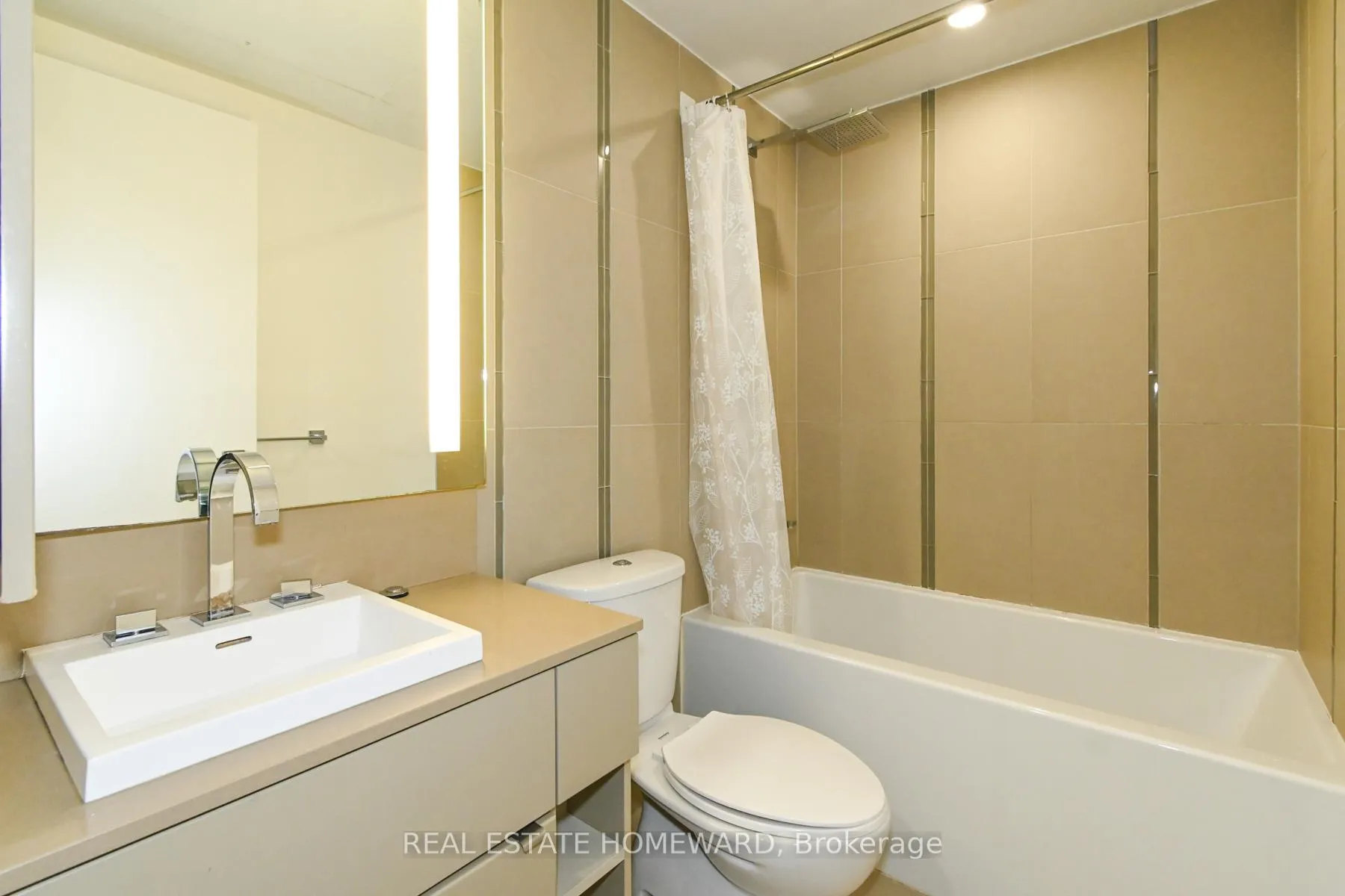 Photo 7 of Unit 3207, 101 Peter Street W, Toronto, Waterfront Communities — HOMEH