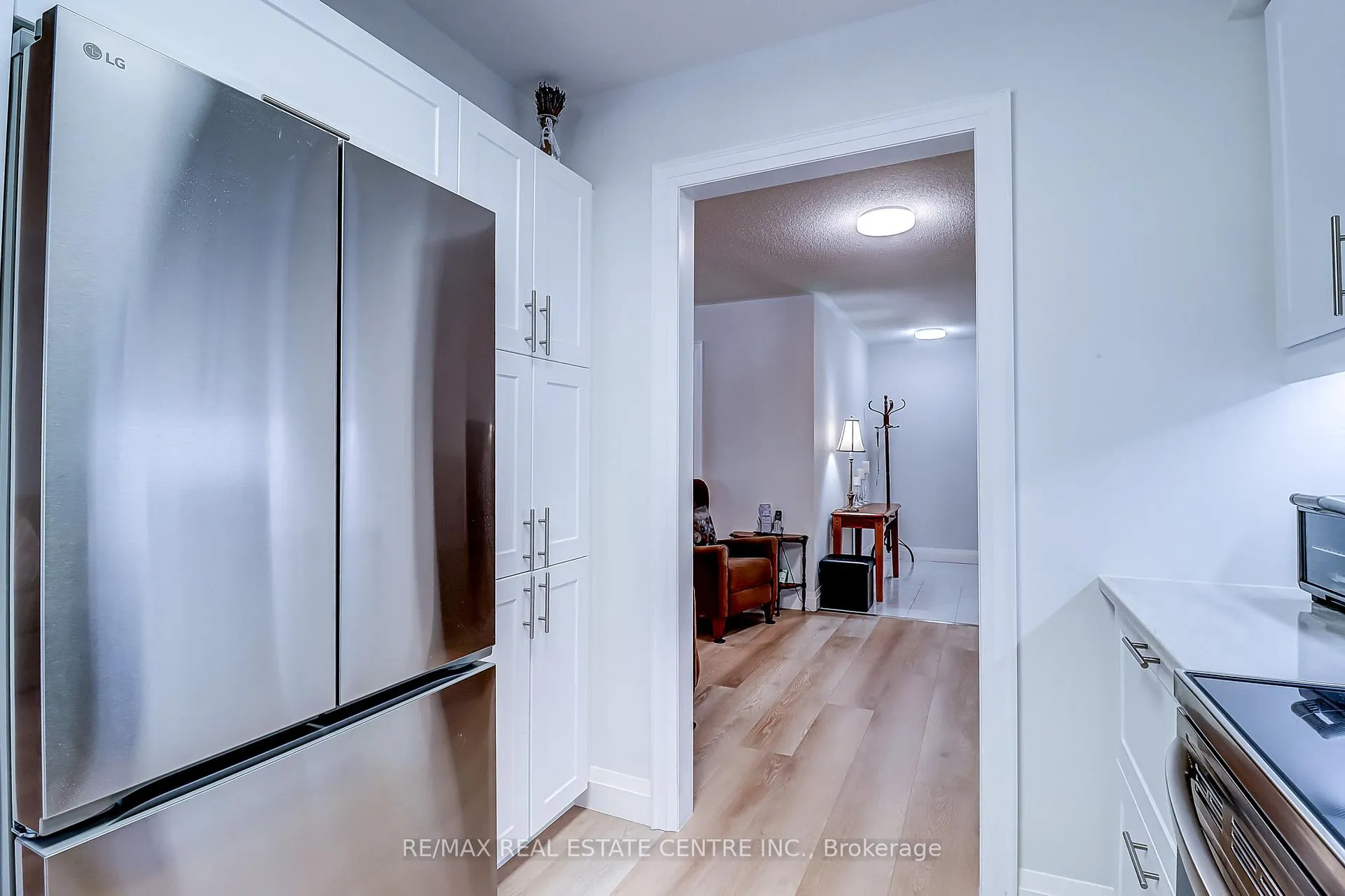 Photo 9 of Unit 57, 3050 Pinemeadow Drive, Burlington, Headon — HOMEH