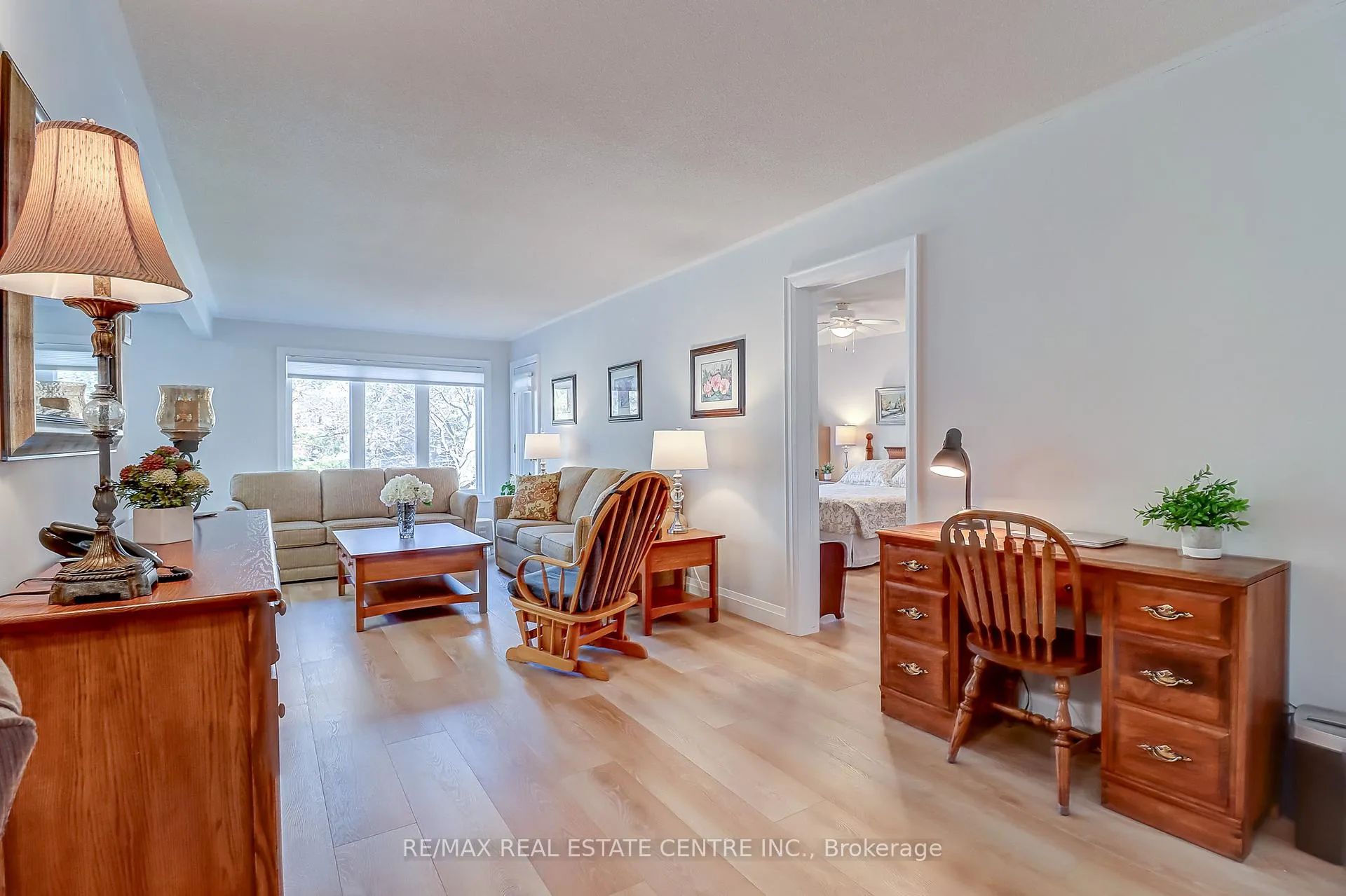 Photo 16 of Unit 57, 3050 Pinemeadow Drive, Burlington, Headon — HOMEH