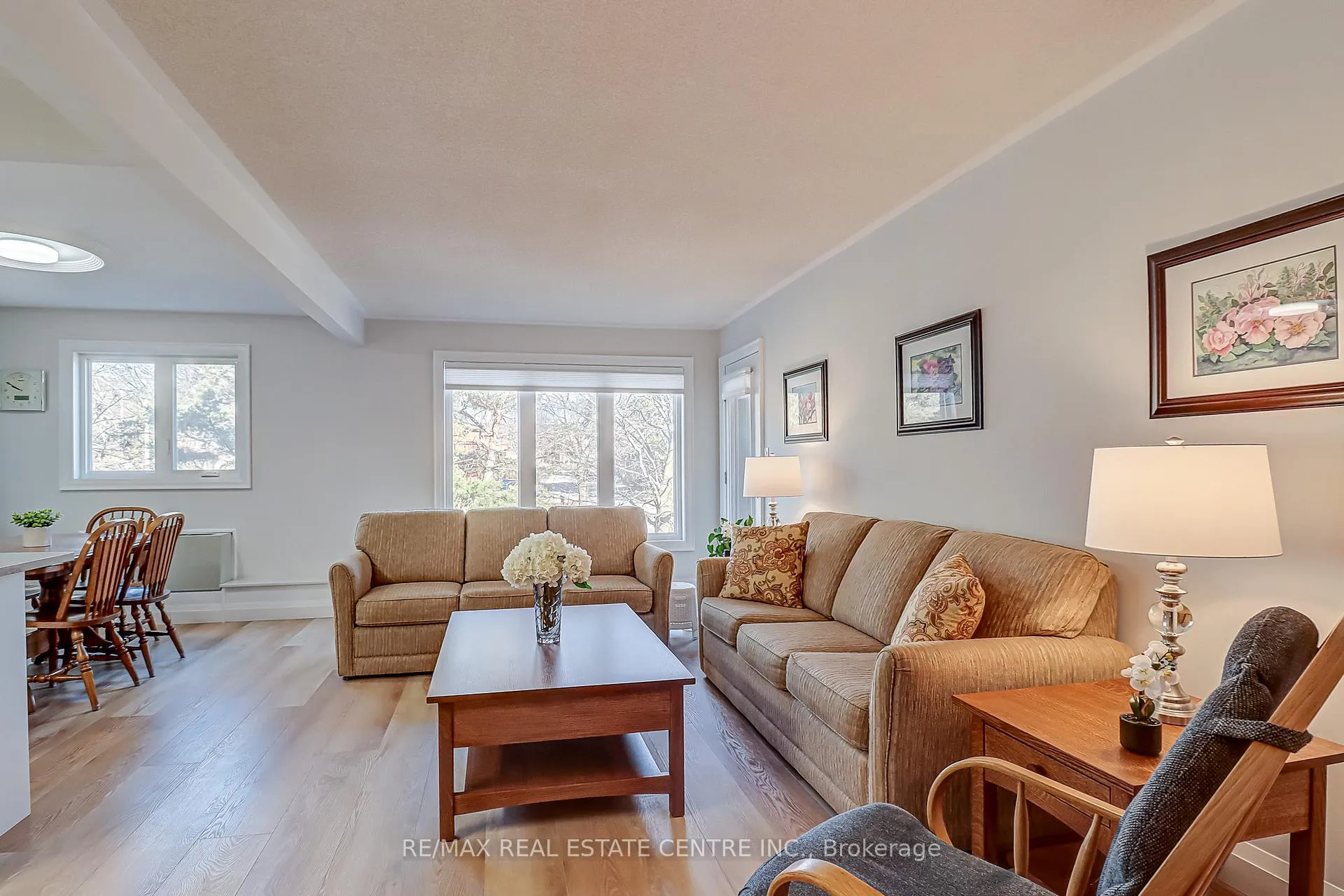 Photo 17 of Unit 57, 3050 Pinemeadow Drive, Burlington, Headon — HOMEH