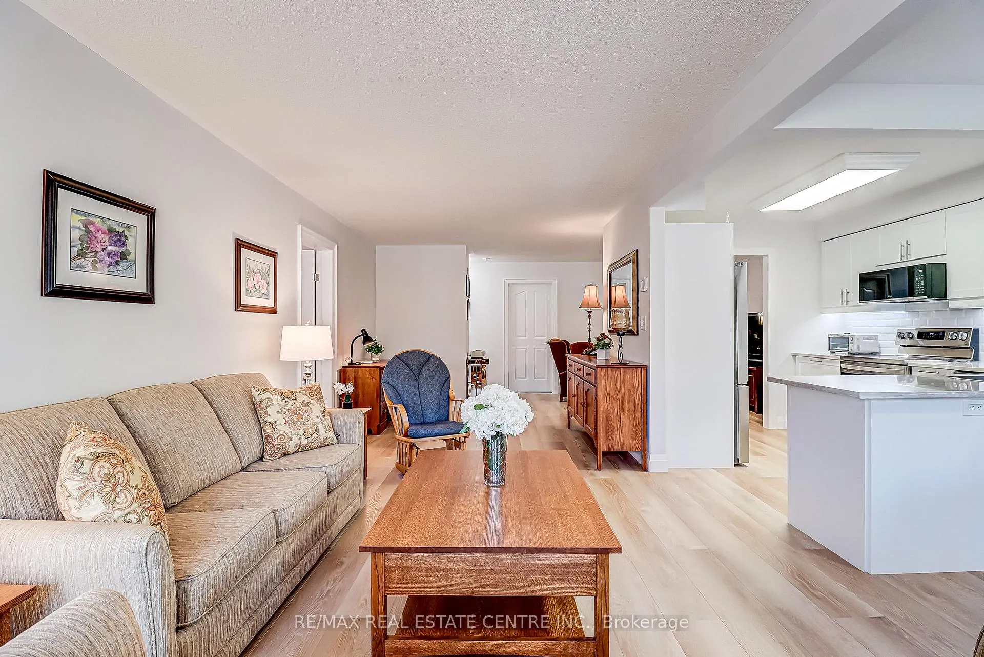 Photo 18 of Unit 57, 3050 Pinemeadow Drive, Burlington, Headon — HOMEH