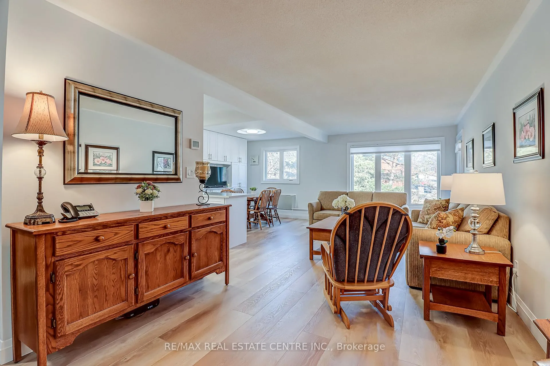 Photo 20 of Unit 57, 3050 Pinemeadow Drive, Burlington, Headon — HOMEH
