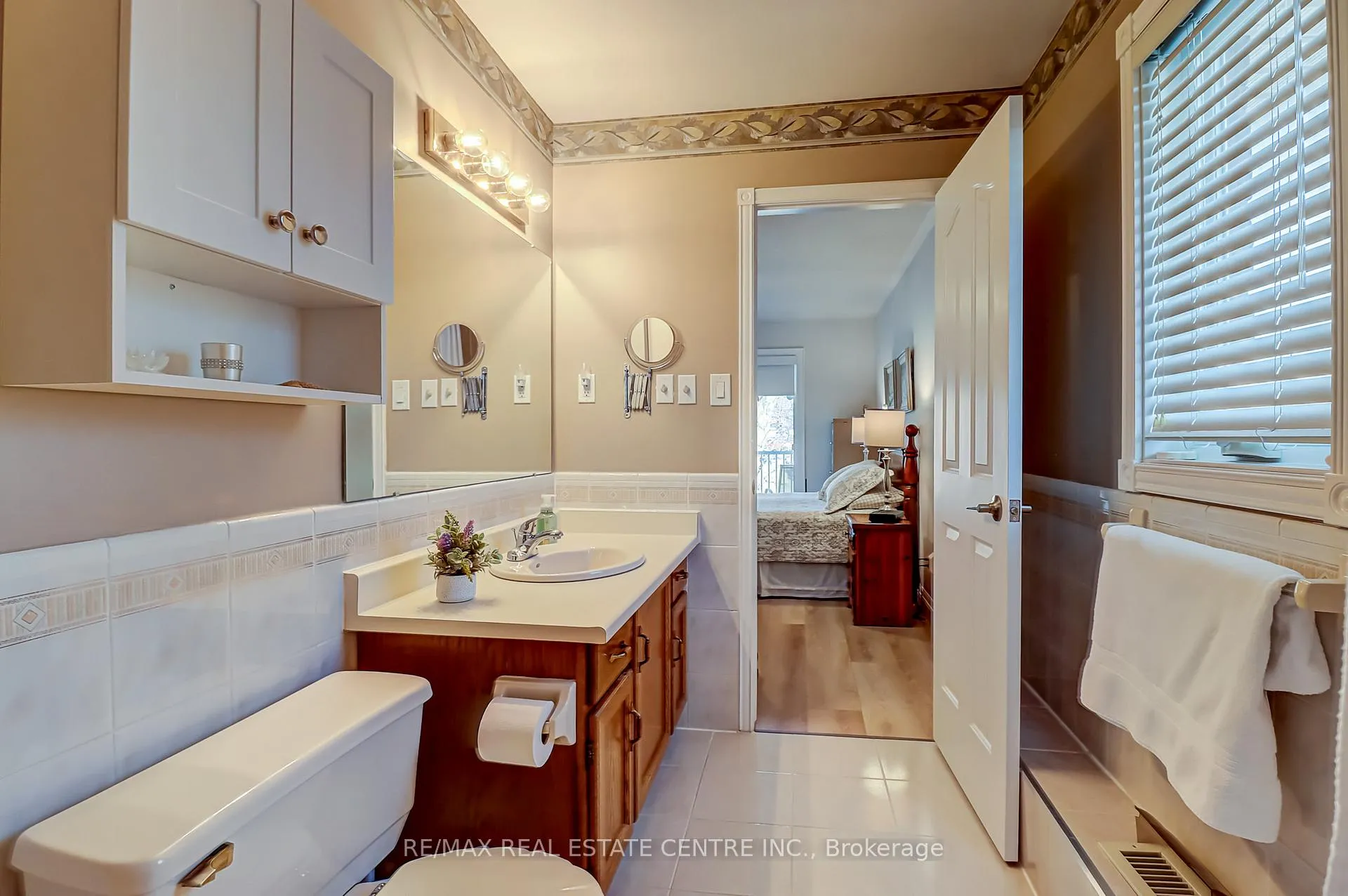 Photo 29 of Unit 57, 3050 Pinemeadow Drive, Burlington, Headon — HOMEH