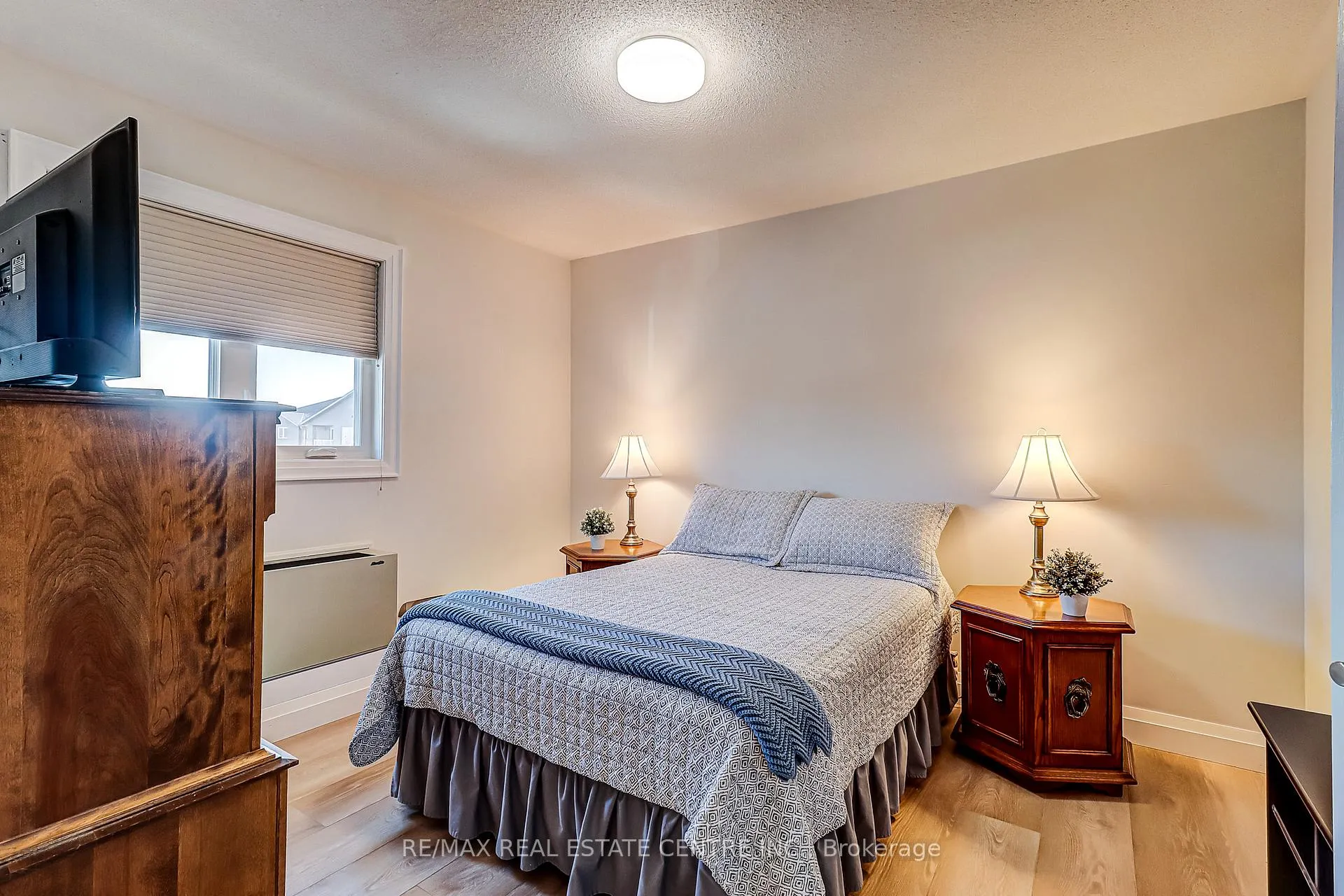 Photo 30 of Unit 57, 3050 Pinemeadow Drive, Burlington, Headon — HOMEH