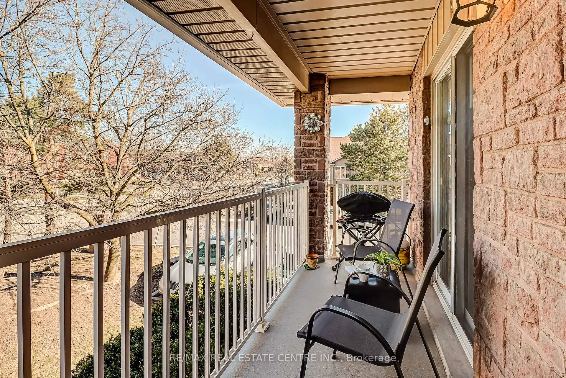 Photo 36 of Unit 57, 3050 Pinemeadow Drive, Burlington, Headon — HOMEH