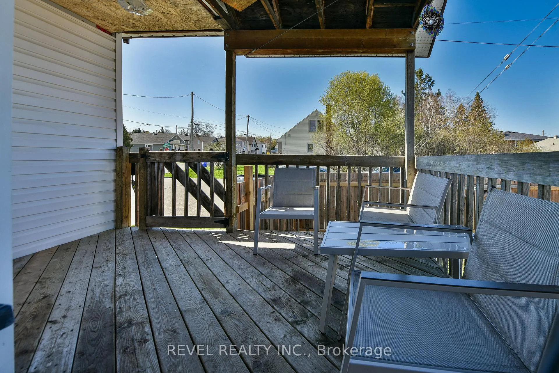 Photo 5 of 359 Tamarack Street, Timmins, TNE - Hill District — HOMEH