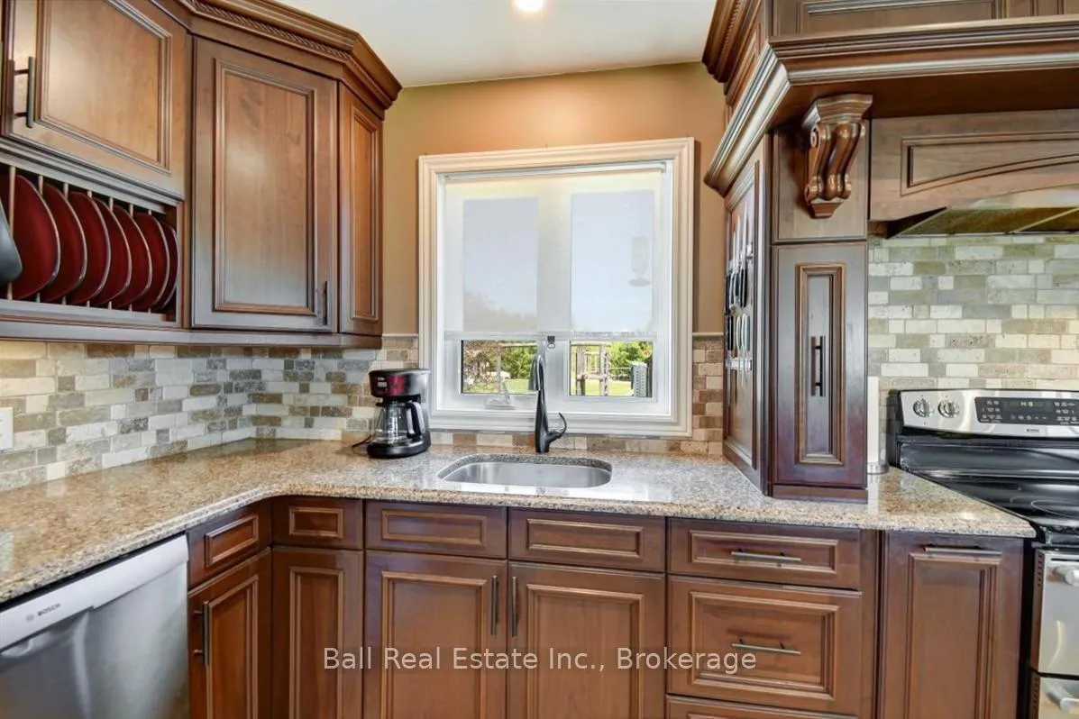 Photo 11 of 51 Golfview Drive, Bancroft, Bancroft Ward — HOMEH