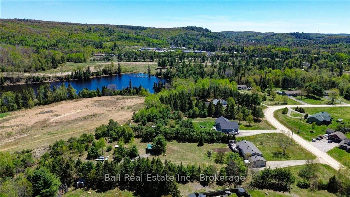 Photo 43 of 51 Golfview Drive, Bancroft, Bancroft Ward — HOMEH