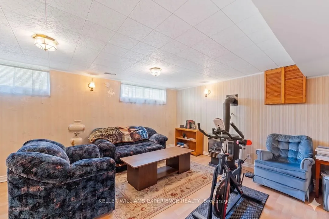 Photo 16 of 27 Larkdale Crescent, Essa, Angus — HOMEH
