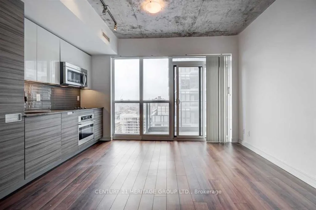 Photo 2 of Unit 1912, 210 Simcoe Street, Toronto, Kensington-Chinatown — HOMEH