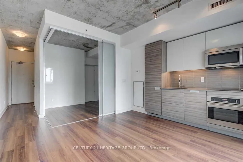 Photo 3 of Unit 1912, 210 Simcoe Street, Toronto, Kensington-Chinatown — HOMEH