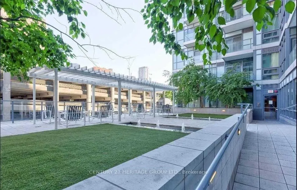 Photo 15 of Unit 1912, 210 Simcoe Street, Toronto, Kensington-Chinatown — HOMEH