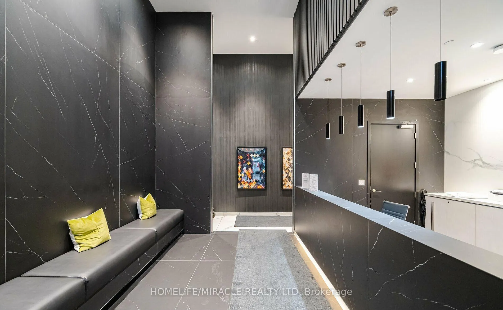 Photo 2 of Unit 922, 20 Edward Street, Toronto, Bay Street Corridor — HOMEH