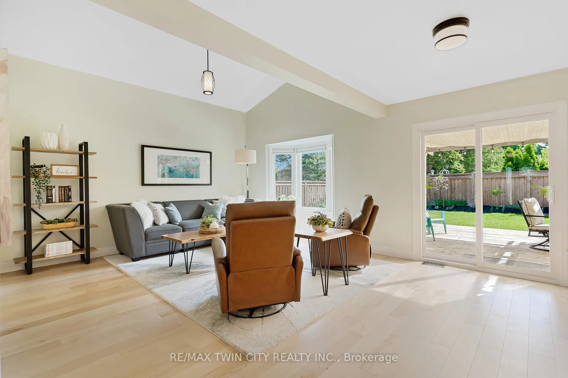 Photo 16 of 42 Handorf Drive, Cambridge — HOMEH