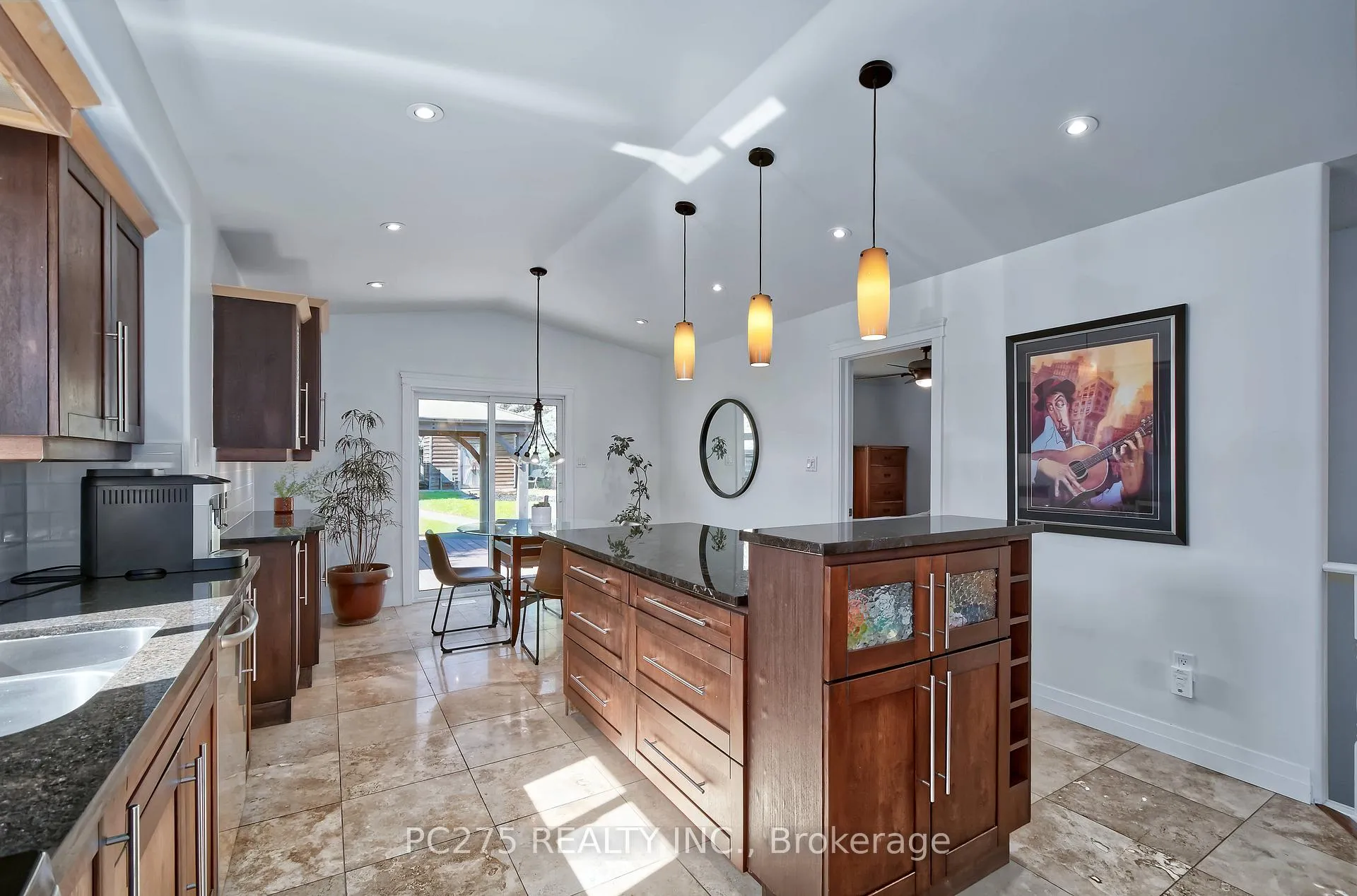 Photo 9 of 39 Ponsford Place, St. Thomas — HOMEH