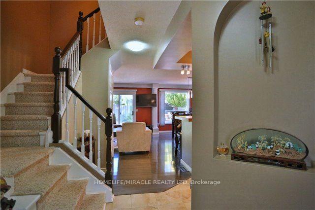 Photo 3 of 54 Elma Place E, Cambridge, Hespeler Village — HOMEH