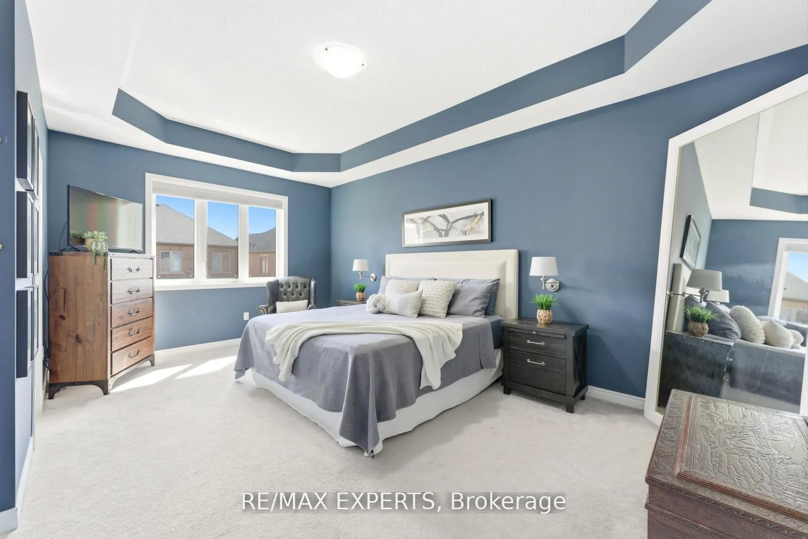 Photo 16 of 45 Bright Land Drive, Vaughan, Kleinburg — HOMEH