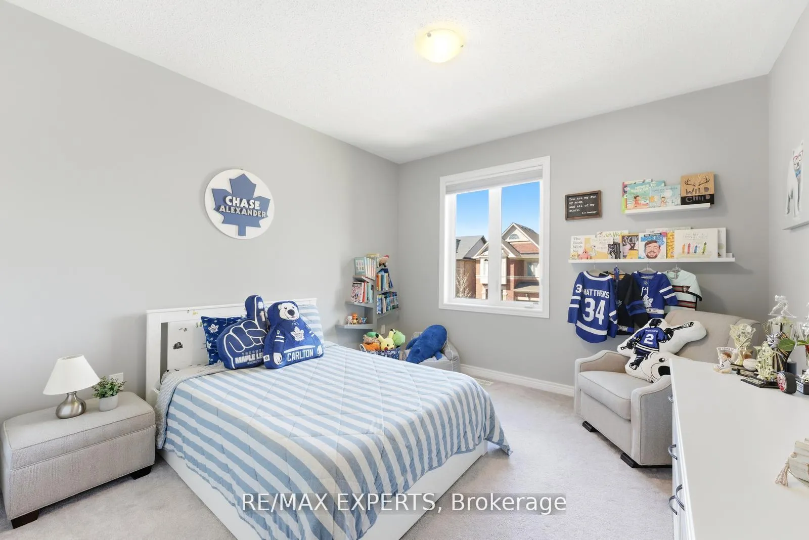 Photo 25 of 45 Bright Land Drive, Vaughan, Kleinburg — HOMEH