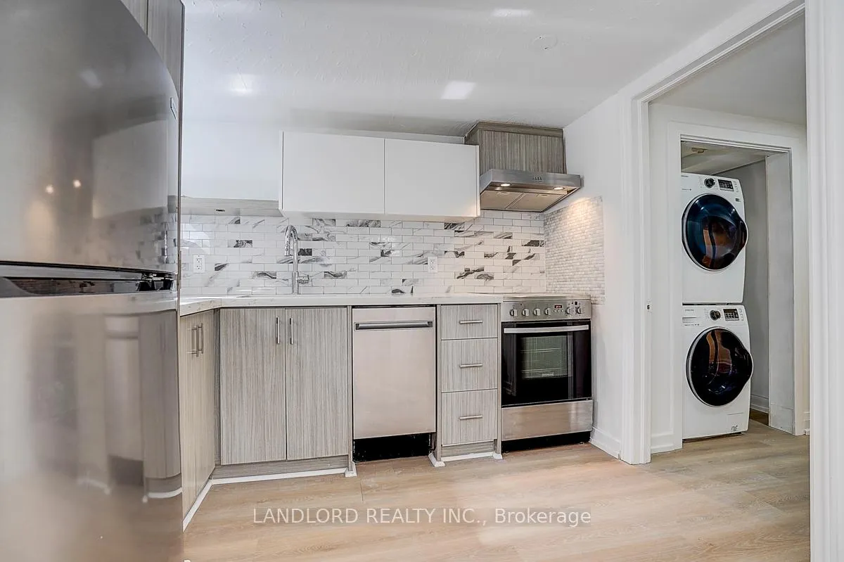 Photo 10 of Unit Lower, 56 Bicknell Avenue, Toronto, Keelesdale-Eglinton West — HOMEH