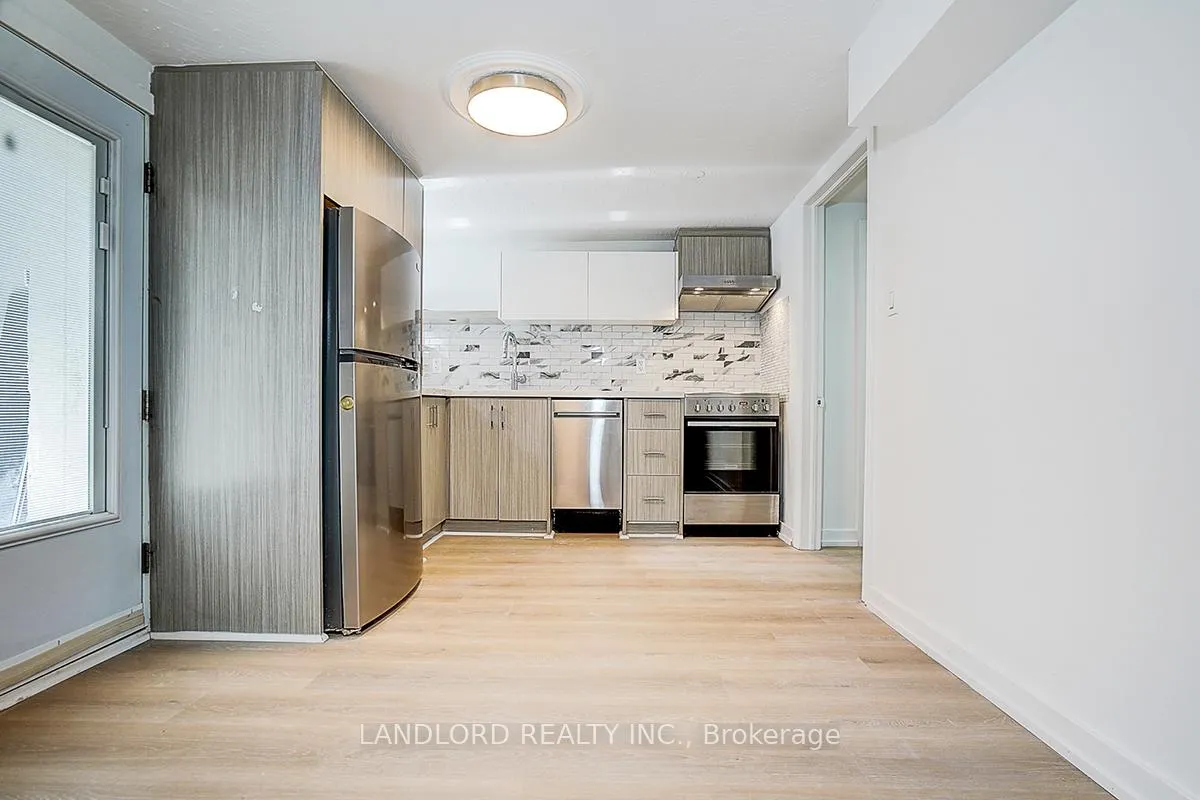 Photo 13 of Unit Lower, 56 Bicknell Avenue, Toronto, Keelesdale-Eglinton West — HOMEH