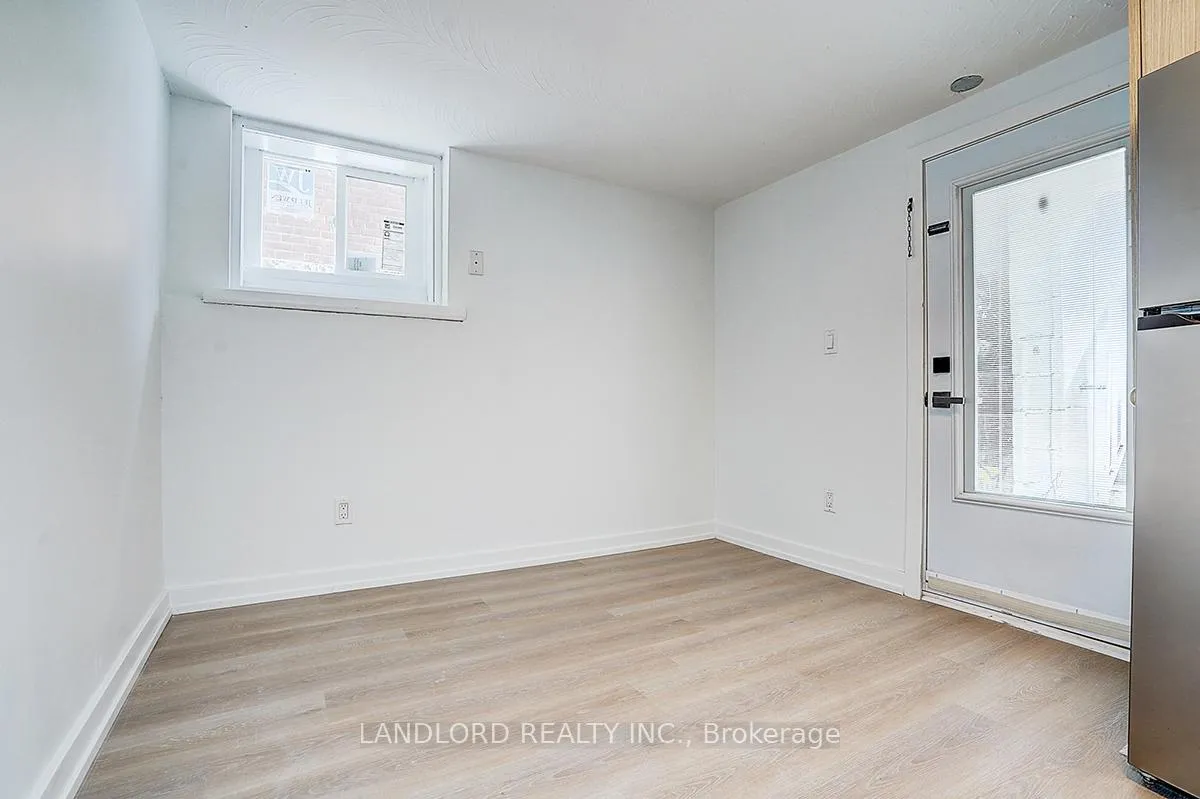 Photo 15 of Unit Lower, 56 Bicknell Avenue, Toronto, Keelesdale-Eglinton West — HOMEH