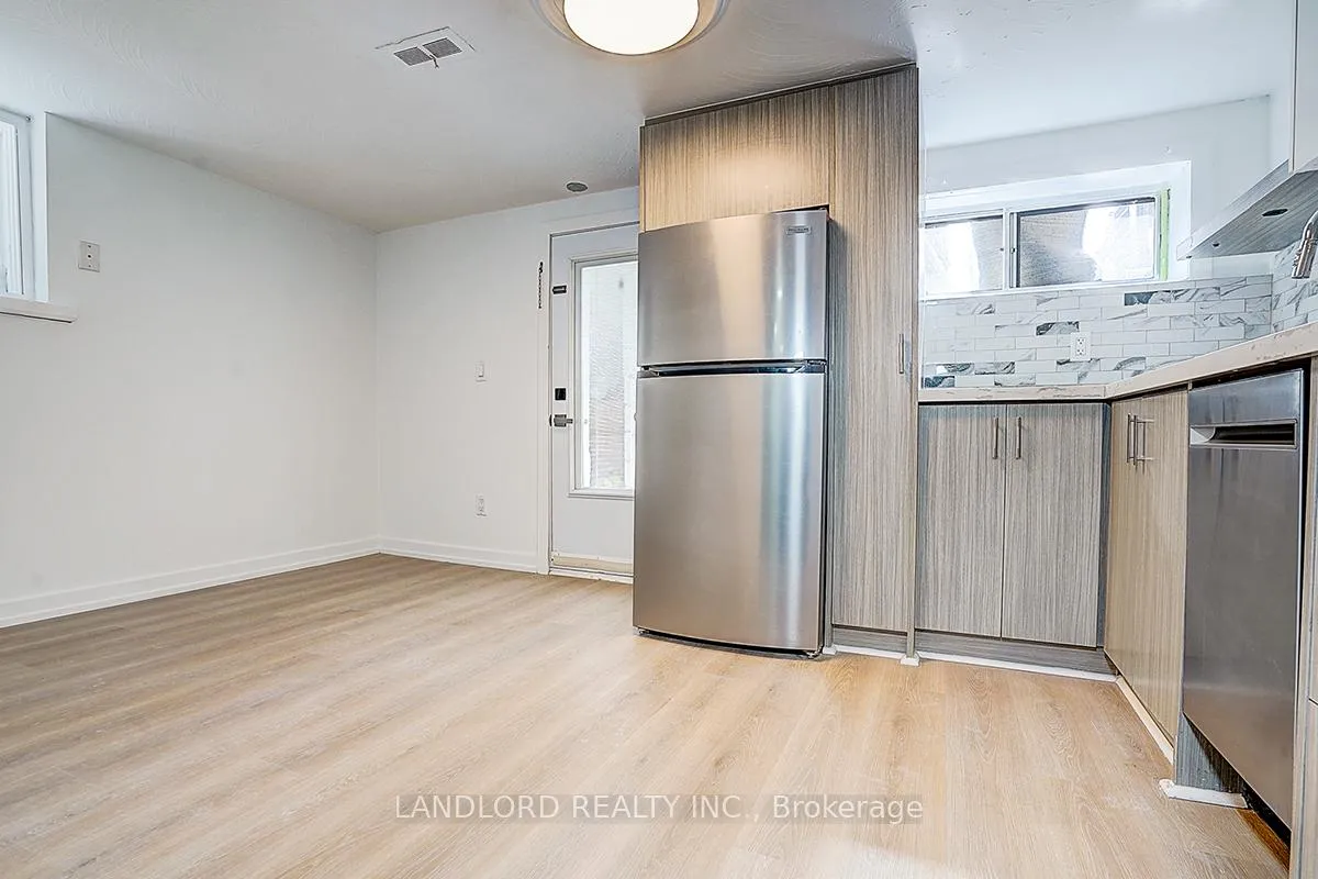 Photo 16 of Unit Lower, 56 Bicknell Avenue, Toronto, Keelesdale-Eglinton West — HOMEH