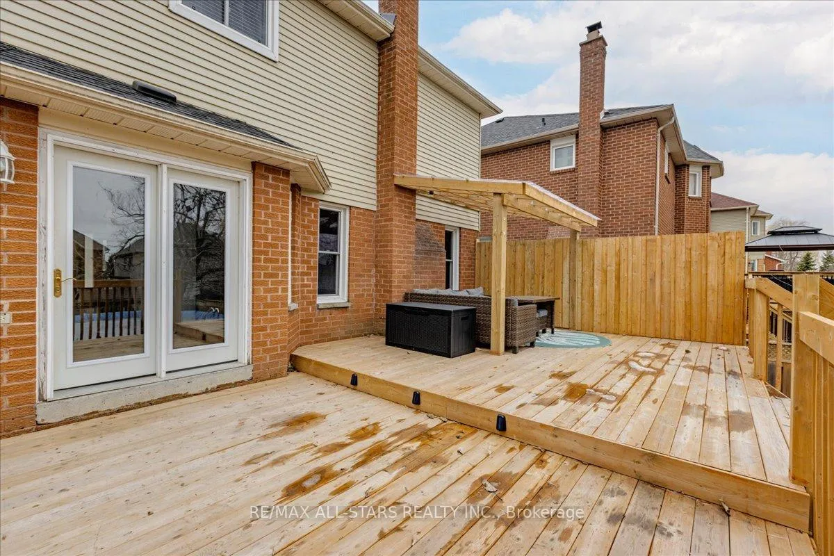 Photo 36 of 40 Chartwell Crescent, Georgina, Keswick North — HOMEH