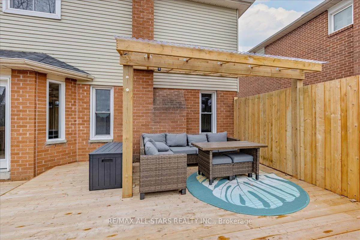 Photo 38 of 40 Chartwell Crescent, Georgina, Keswick North — HOMEH