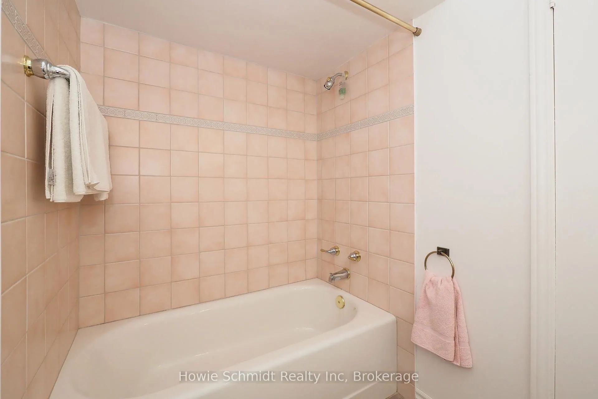 Photo 36 of 2023 Coronation Boulevard, Cambridge, Lang's Farm — HOMEH
