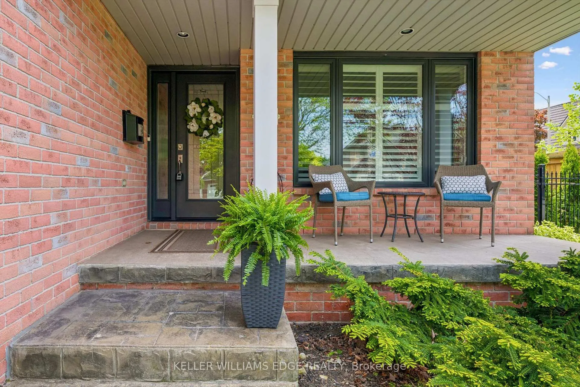 Photo 4 of 2124 Kevin Crescent, Burlington, Headon — HOMEH