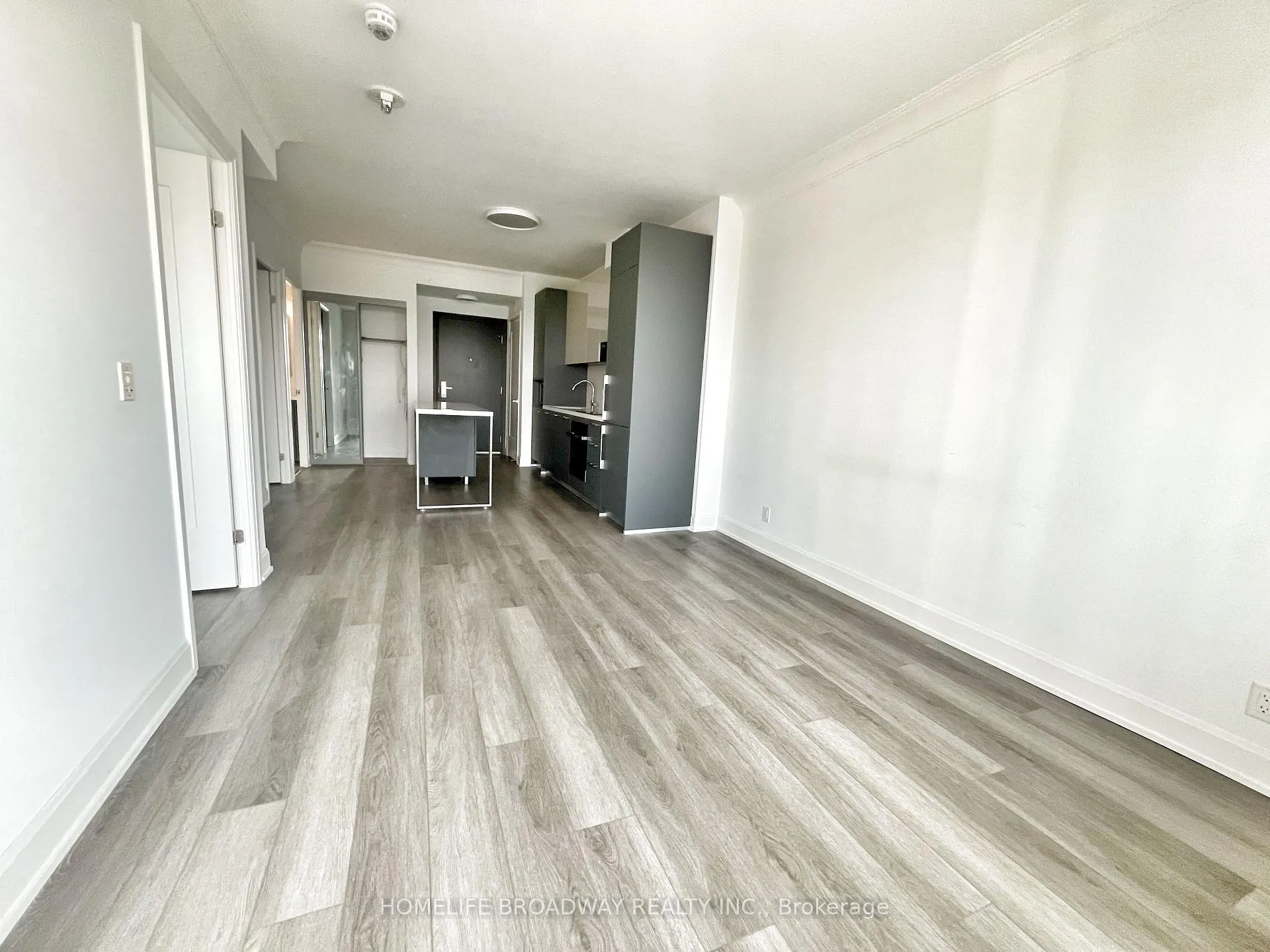 Photo 3 of Unit 2908, 8 Water Walk Drive, Markham, Unionville — HOMEH