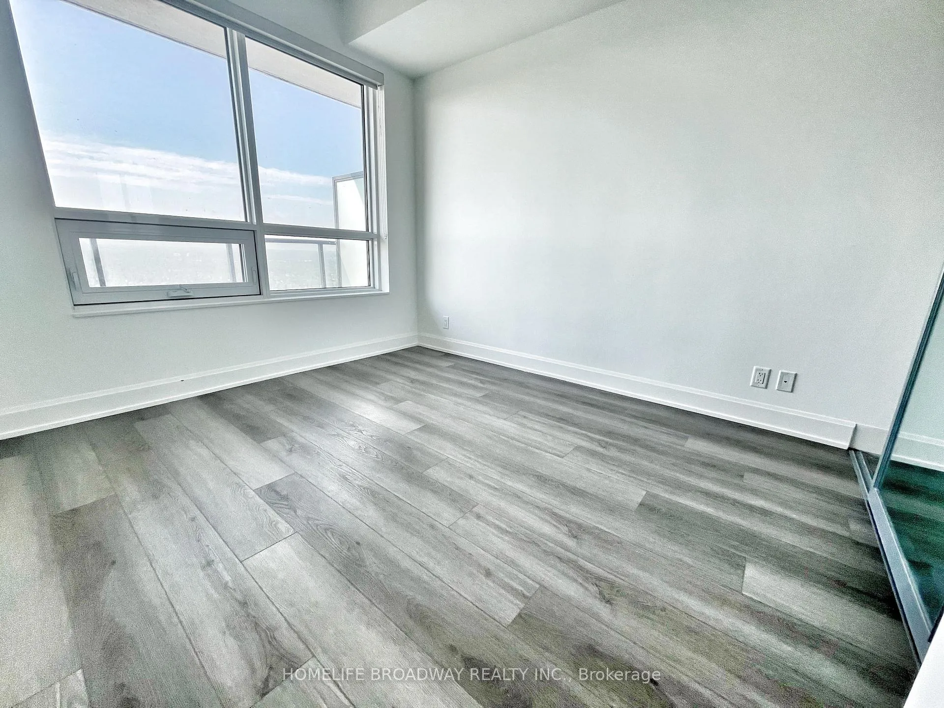 Photo 4 of Unit 2908, 8 Water Walk Drive, Markham, Unionville — HOMEH