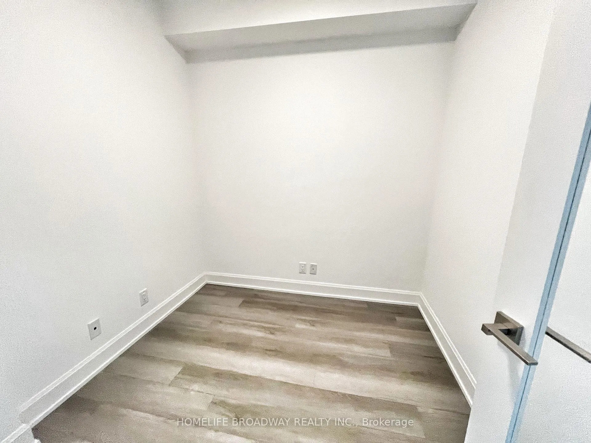 Photo 7 of Unit 2908, 8 Water Walk Drive, Markham, Unionville — HOMEH