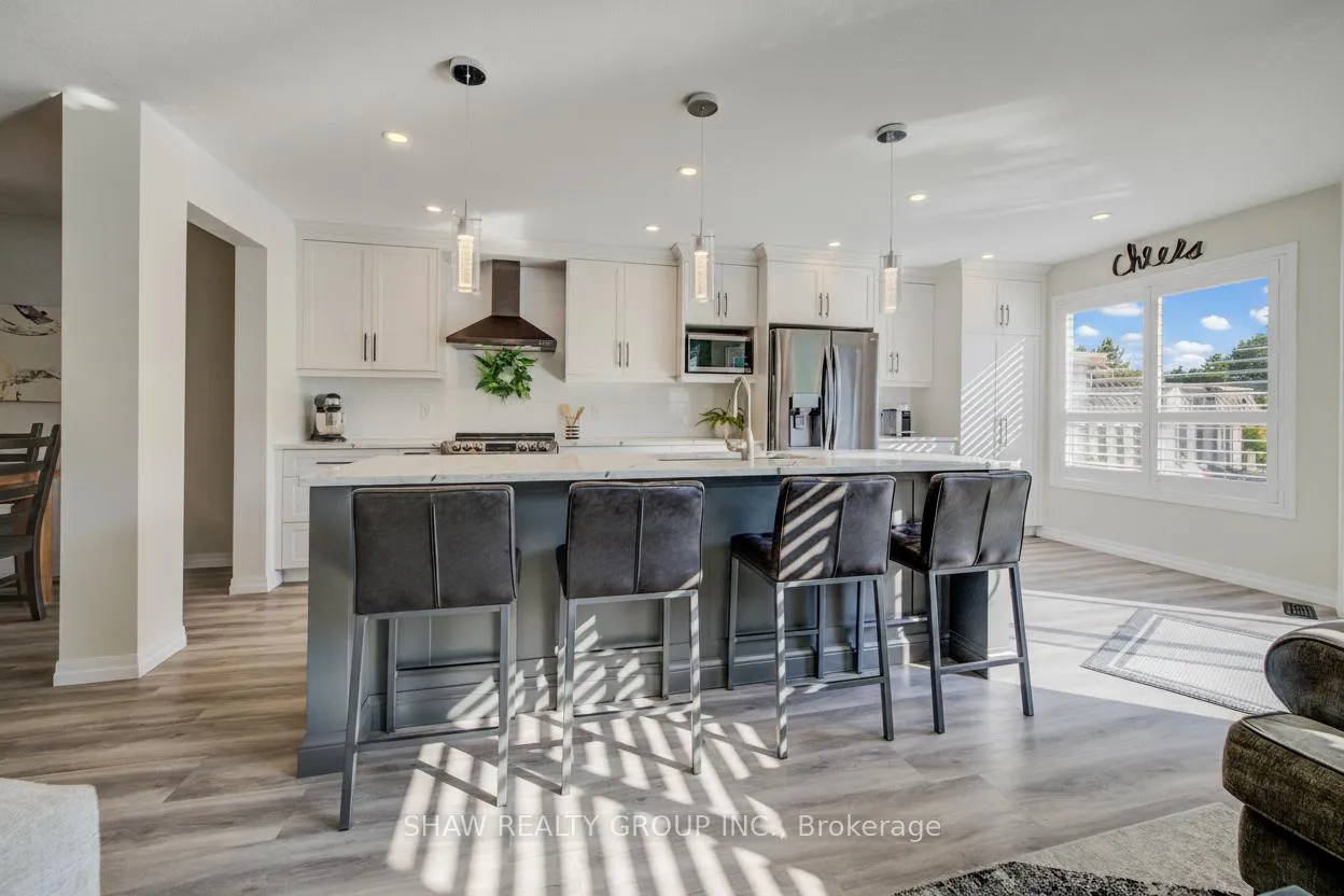 Photo 5 of 35 Hawkins Drive, Cambridge — HOMEH