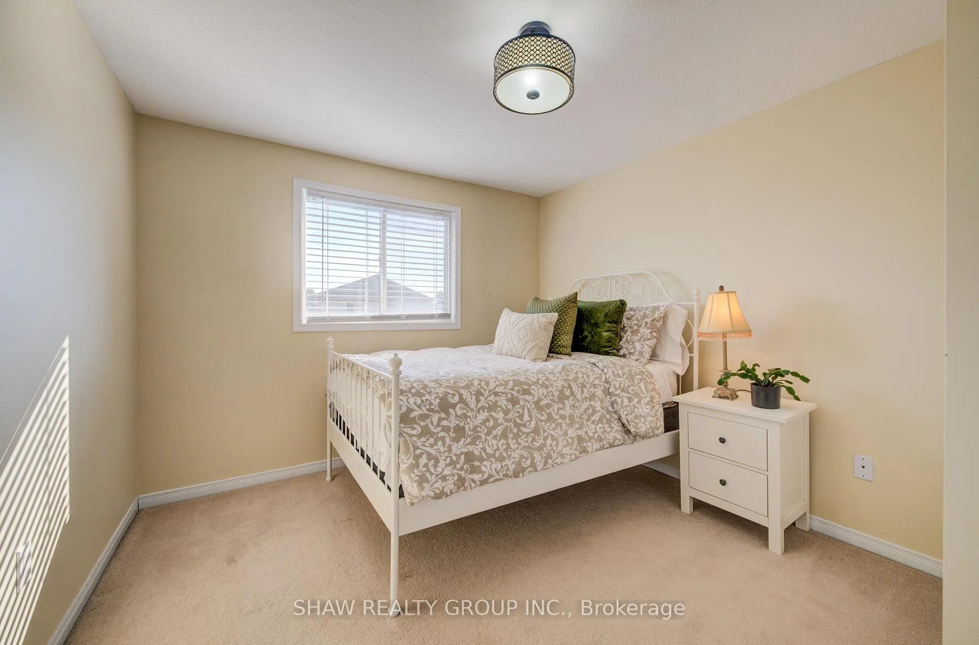 Photo 35 of 35 Hawkins Drive, Cambridge — HOMEH