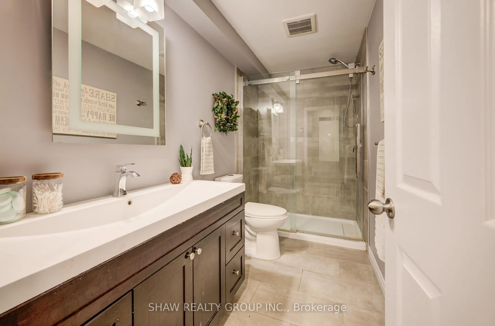 Photo 37 of 35 Hawkins Drive, Cambridge — HOMEH