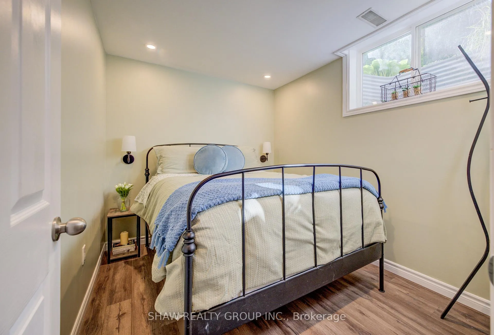 Photo 38 of 35 Hawkins Drive, Cambridge — HOMEH