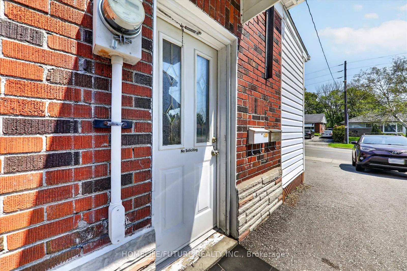 Photo 4 of 226 Wilson Road S, Oshawa, Central — HOMEH