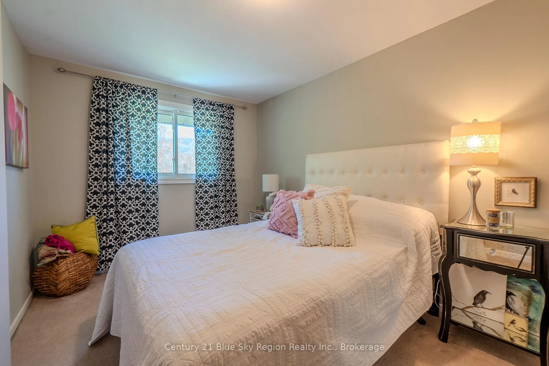 Photo 32 of 376 Wickstead Avenue, North Bay, Birchaven — HOMEH