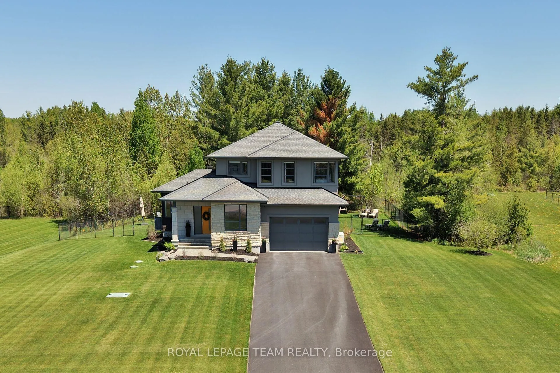 Photo 1 of 125 Ridgemont Drive, Beckwith, Beckwith Twp — HOMEH