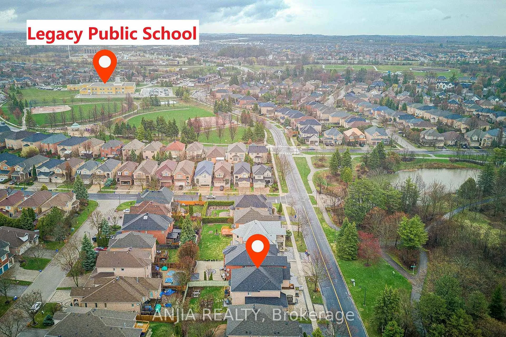 Photo 2 of 89 Rouge Bank Drive, Markham, Legacy — HOMEH