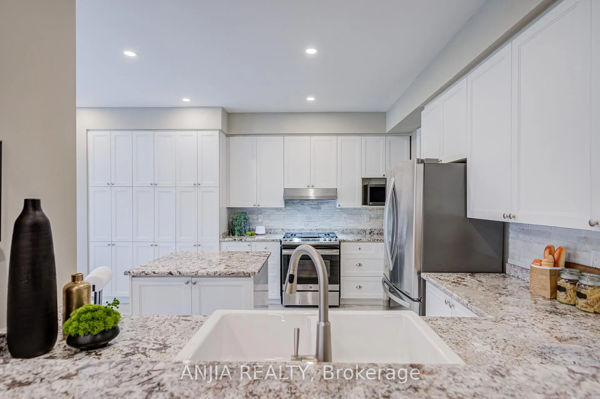 Photo 15 of 89 Rouge Bank Drive, Markham, Legacy — HOMEH