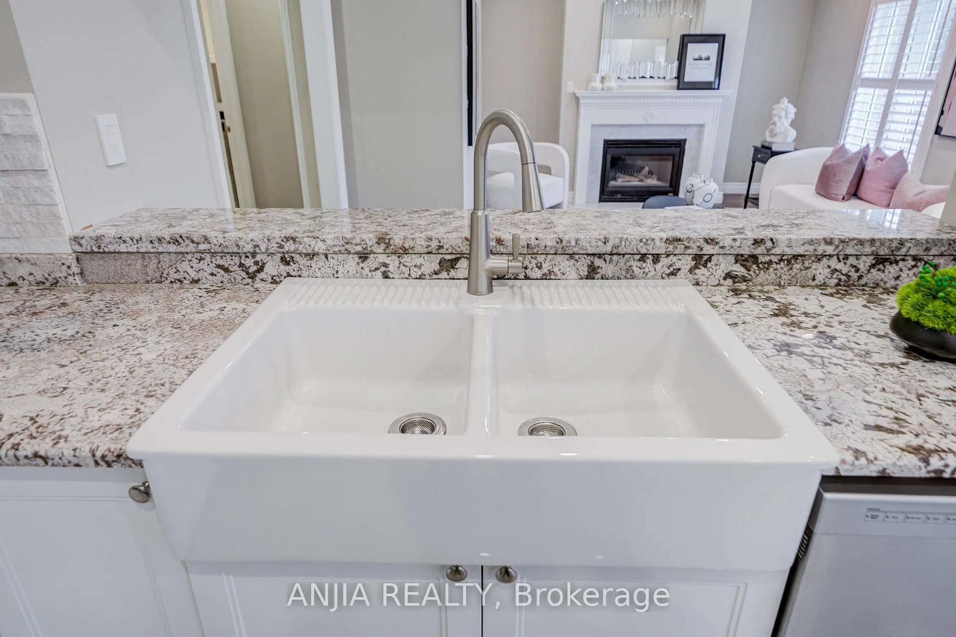 Photo 16 of 89 Rouge Bank Drive, Markham, Legacy — HOMEH