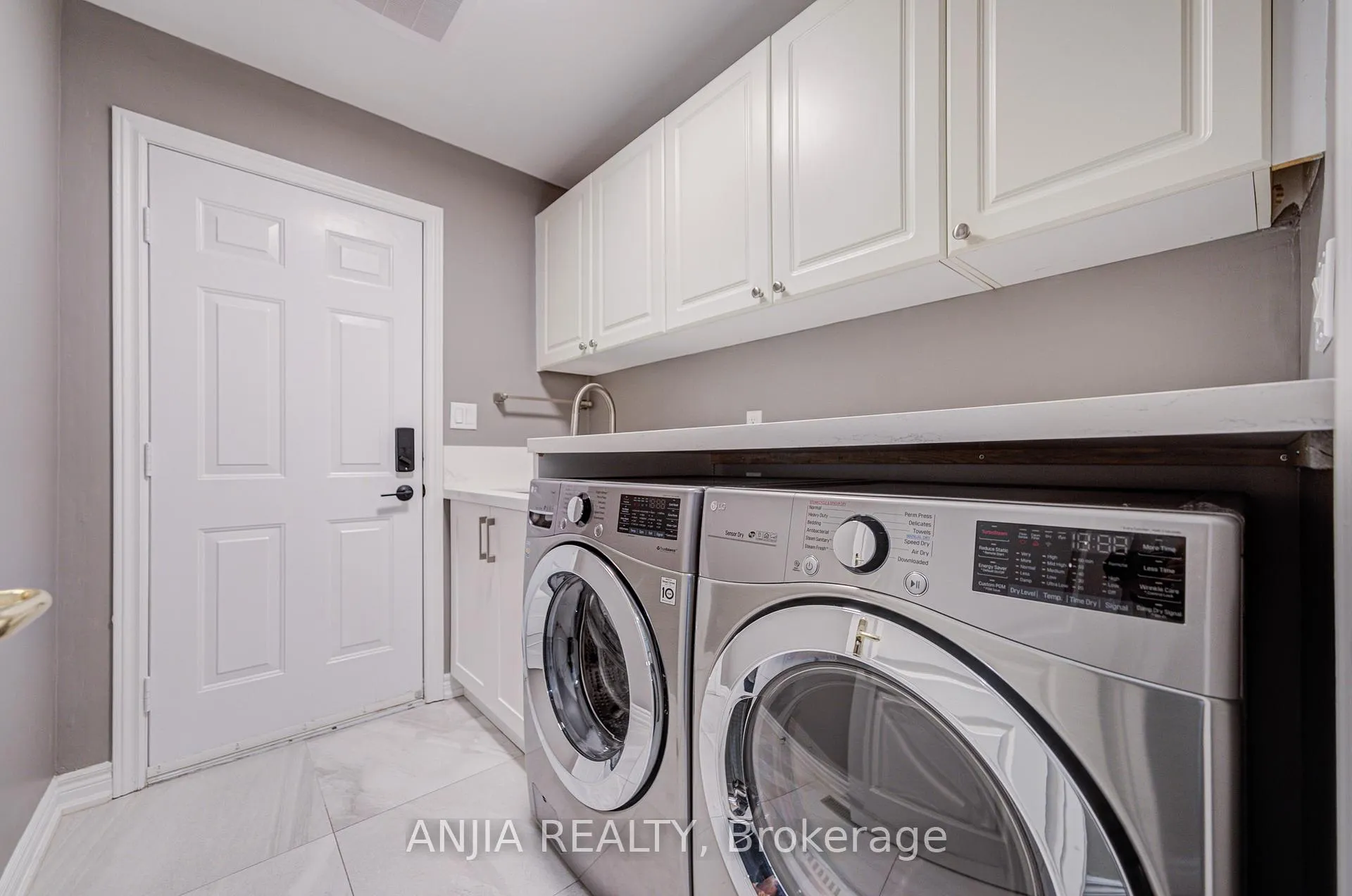 Photo 23 of 89 Rouge Bank Drive, Markham, Legacy — HOMEH