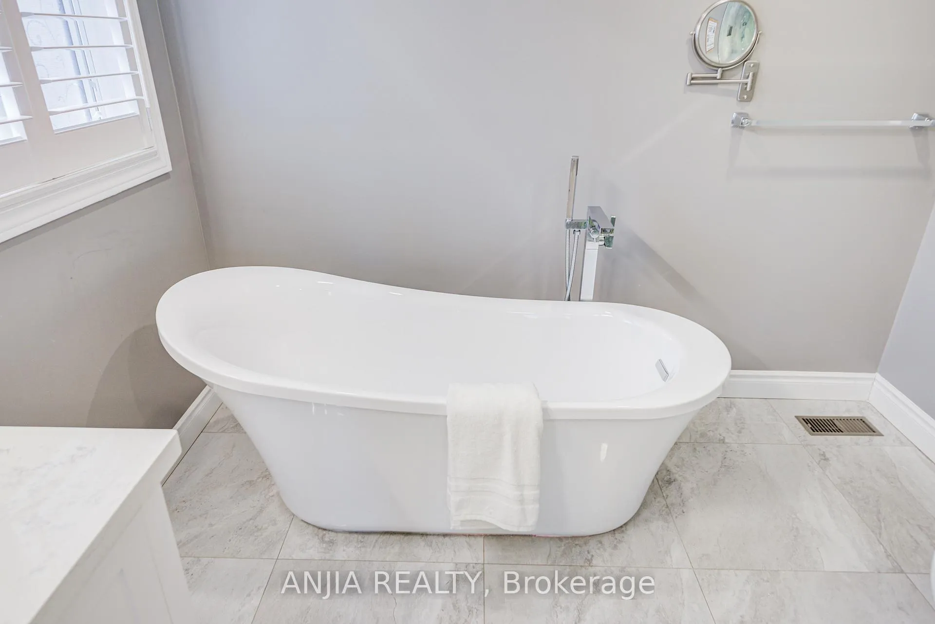 Photo 33 of 89 Rouge Bank Drive, Markham, Legacy — HOMEH